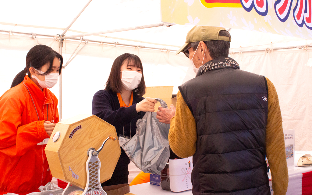 ガラガラ抽選会