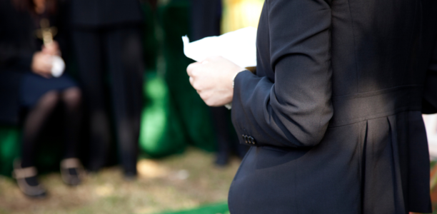 「弔辞」「お別れの言葉」の書き方：弔辞原稿の構成とルールとは？